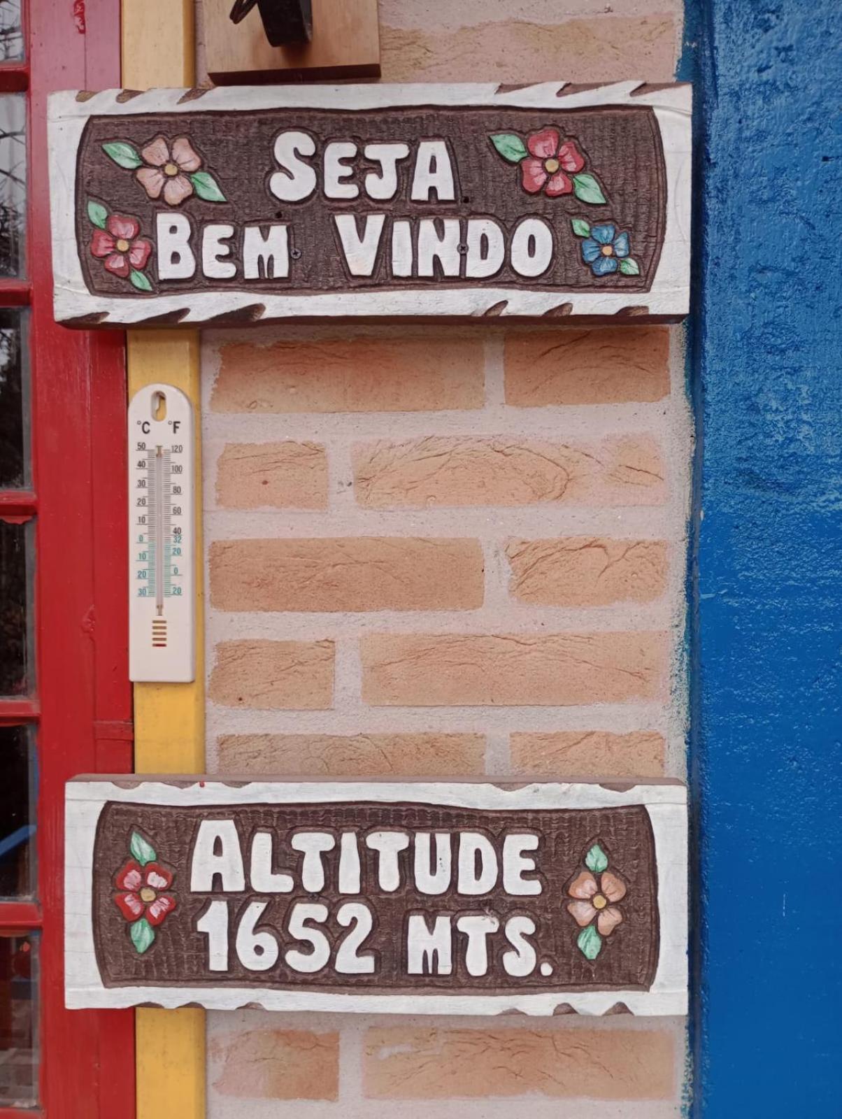 Casa Do Passarinho Apartment Campos do Jordão Екстериор снимка